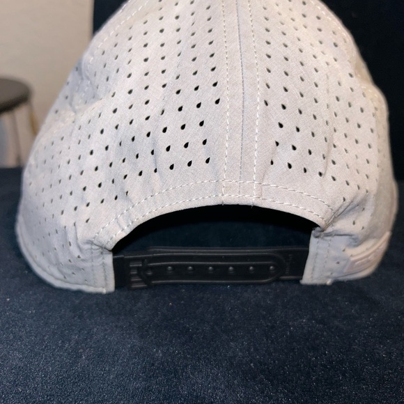 Gray Melin A-Game 56cm (small) Hydro Cap - Gently Worn - Picture 3 of 5